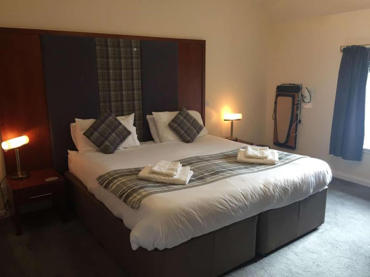 Polochar Inn Lochboisdale Buitenkant foto