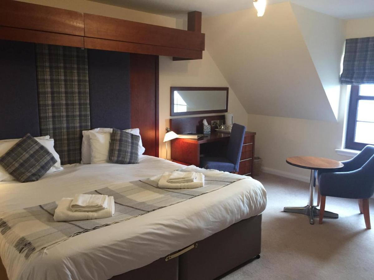 Polochar Inn Lochboisdale Buitenkant foto